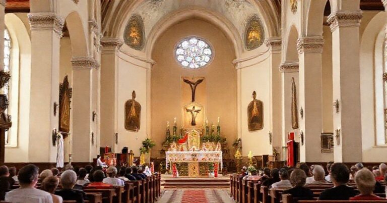 Prymicja abp. Mirosława Wachowskiego w parafii św. Józefa Oblubieńca NMP w Piszu - bluzniercza ceremonia nowoordynowanego biskupa
