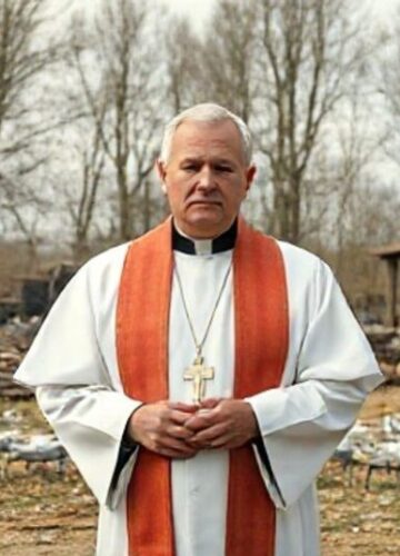 Katolicki duchowny modlący się w zniszczonym regionie Lubelszczyzny po ataku dronów Duchown katolicki w liturgicznym stroju, modlący się przed zniszczonymi domami po ataku dronów w Lubelskiem, symbolizujący duchową refleksję nad tragedią