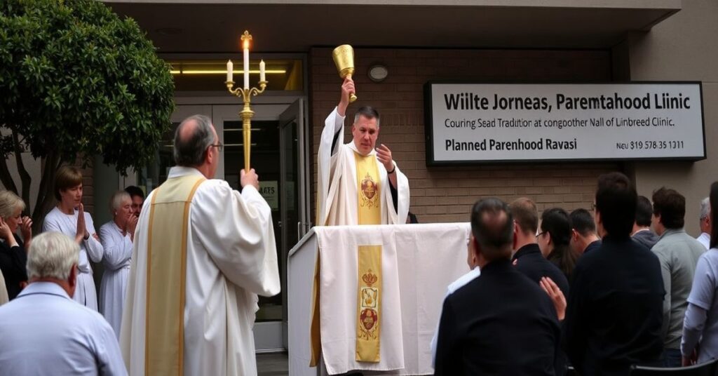 Tradycyjna Msza Trydencka odprawiana przez ks. Javiera Oliverę Ravasi przed placówką Planned Parenthood w San Francisco.