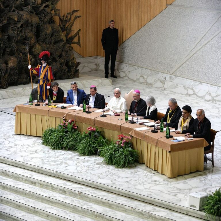 Transformed: Synodalny kult kobiet jako przejaw apostazji posoborowego antykościoła